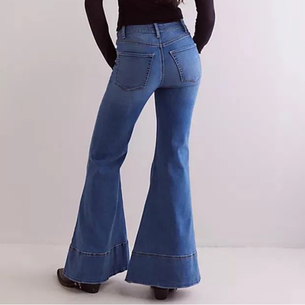 Free People We The Free La Rosa Flare Jeans Bell Bottoms Size 28 - Picture 4 of 12